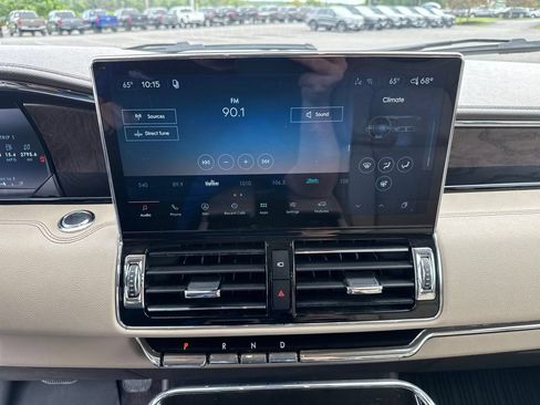 Used 2023 Lincoln Navigator Reserve w/ Equipment Group 201A AWD/4WD image 14