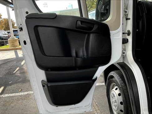 Used 2019 RAM ProMaster 2500 image 21