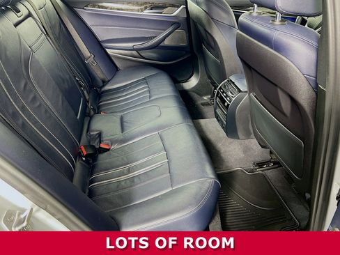 Used 2018 BMW 530e xDrive image 25