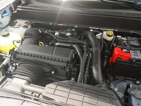 New 2025 Ford Maverick Lobo image 40