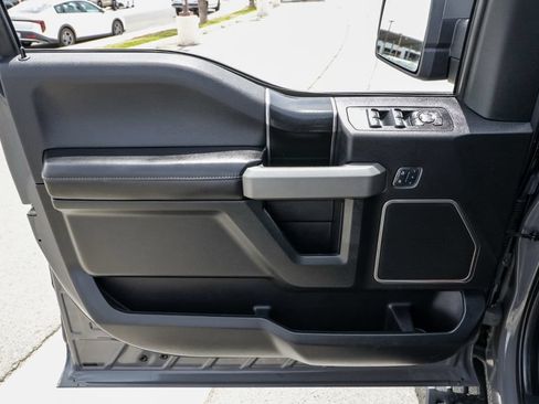 Used 2018 Ford F150 Raptor w/ Equipment Group 802A Luxury AWD/4WD image 15