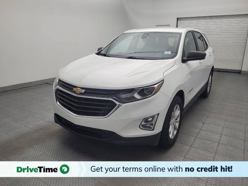 Used 2021 Chevrolet Equinox LS w/ LPO, Cargo Package FWD image 1