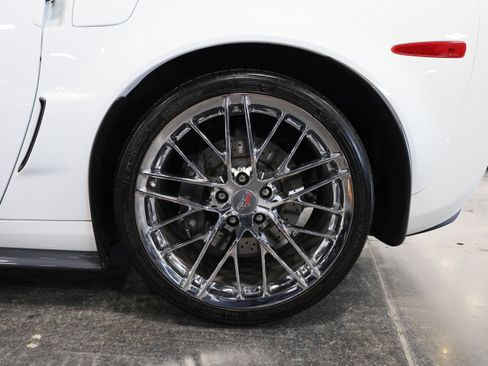 Used 2013 Chevrolet Corvette 427 w/ 1SC Preferred Equipment Group image 15