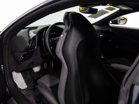 Used 2021 Ferrari Roma RWD image 36