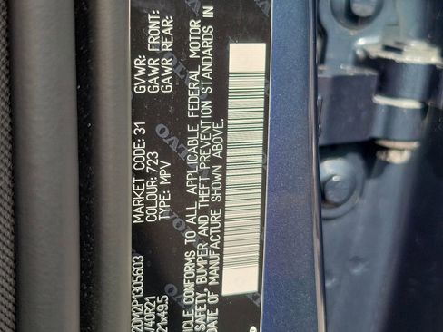 Used 2023 Volvo XC60 B5 Ultimate w/ Protection Package Premier image 34