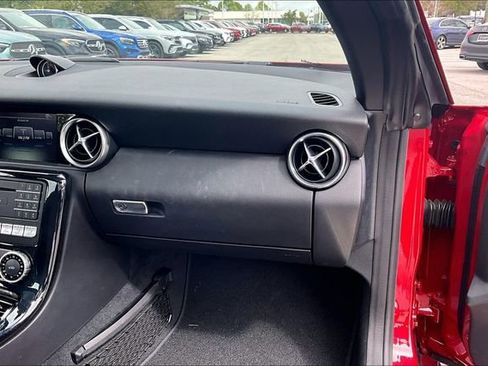 Used 2020 Mercedes-Benz SLC 300 SLC 300 image 21