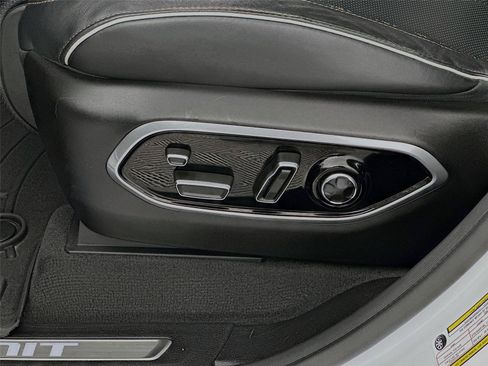 Used 2021 Jeep Grand Cherokee L Summit AWD/4WD image 23