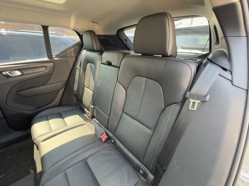 Certified 2023 Volvo XC40 B5 Plus w/ Driver Assist Package image 28