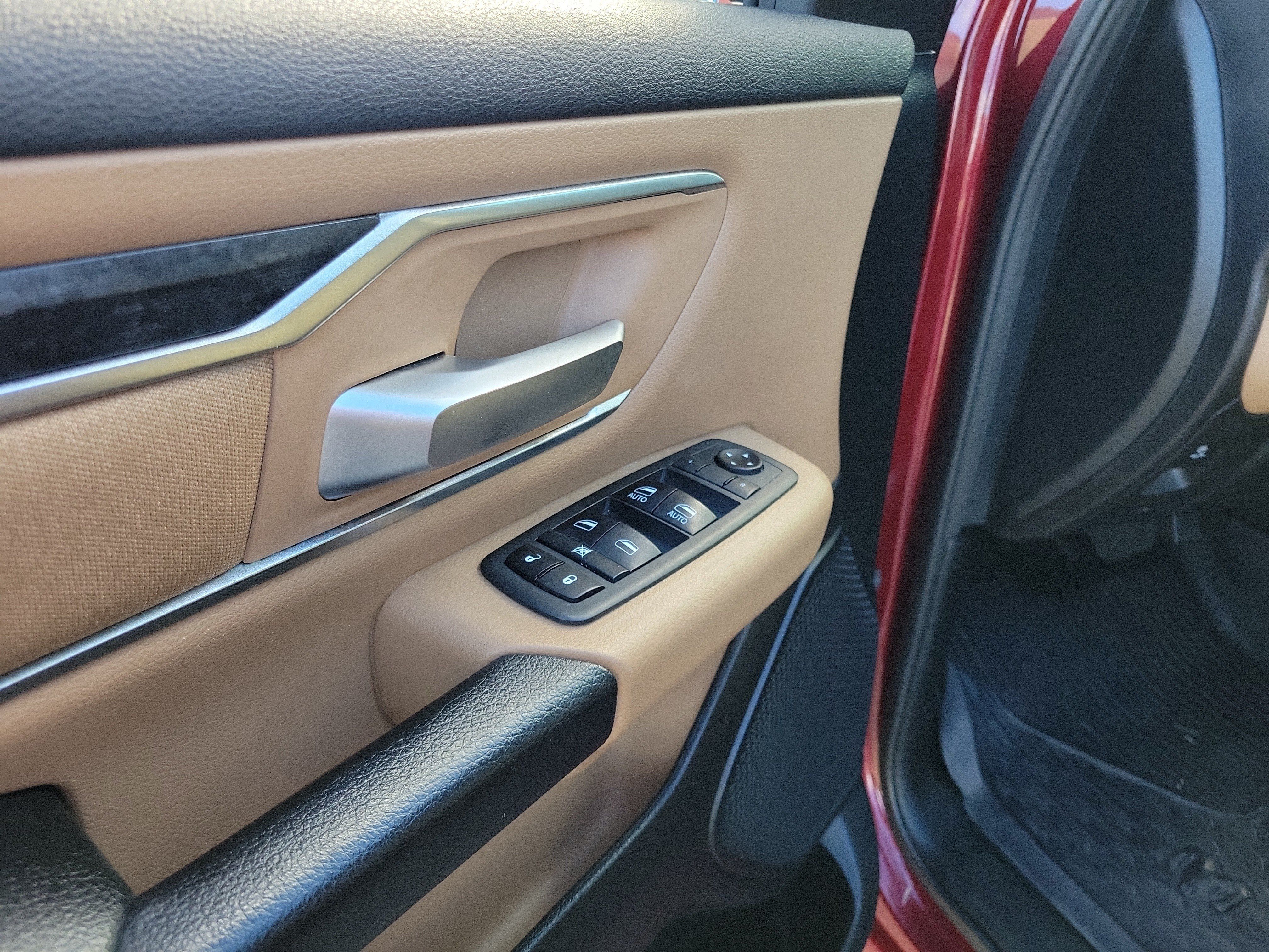 Used 2019 RAM 1500 Big Horn AWD/4WD image 18