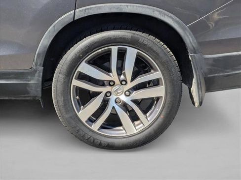 Used 2017 Honda Pilot Touring image 24