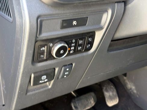 Used 2025 Ford F150 Raptor AWD/4WD image 19