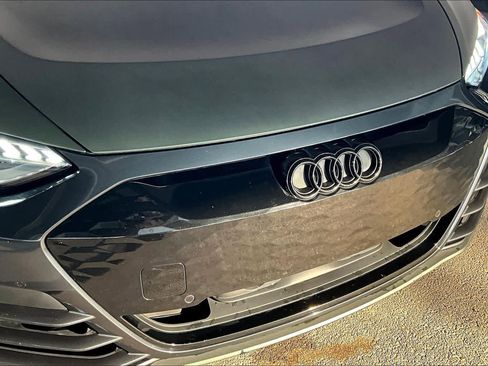 Used 2023 Audi e-tron GT Premium Plus image 29