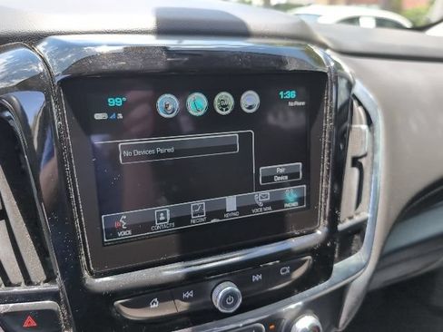 Used 2019 Chevrolet Traverse LT FWD image 16