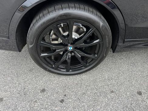 Used 2026 BMW X7 xDrive40i w/ M Sport Package image 29