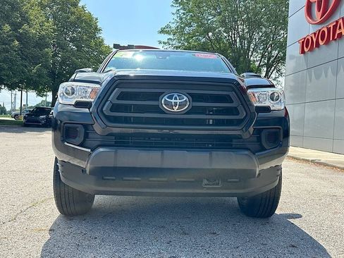 Used 2023 Toyota Tacoma SR AWD/4WD image 9