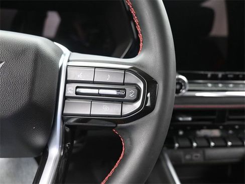 Certified 2024 Chevrolet Colorado Z71 w/ Advanced Trailering Package image 32