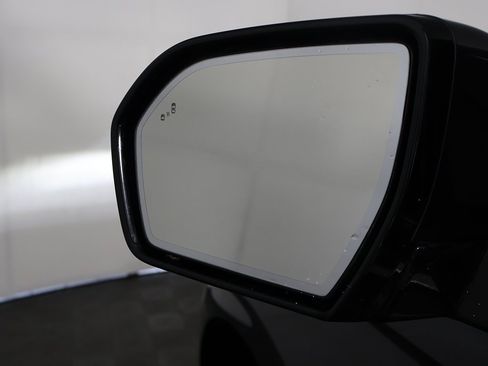 Used 2022 Ford Expedition Limited image 40