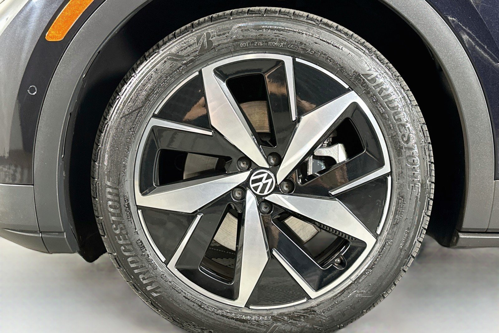 Used 2023 Volkswagen ID.4 Pro RWD image 11
