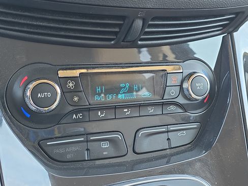 Used 2014 Ford Escape Titanium image 18