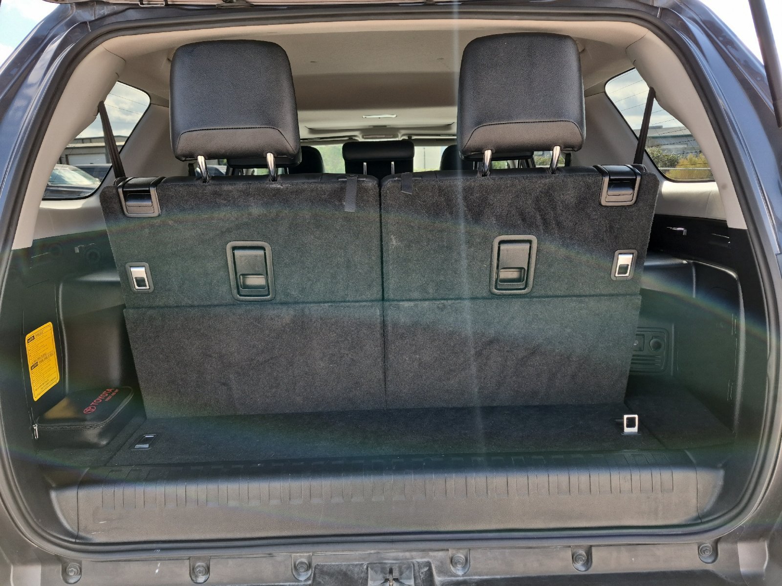 Used 2021 Toyota 4Runner SR5 Premium w/ Moonroof Package AWD/4WD image 15