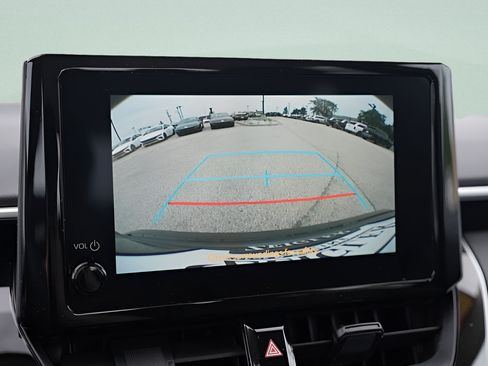 Used 2025 Toyota Corolla LE FWD image 36