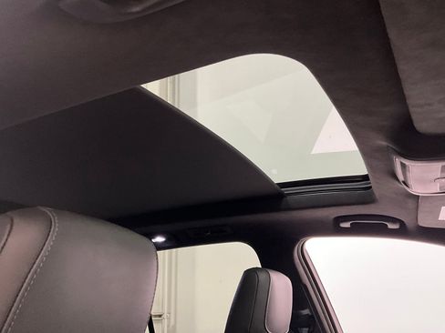 Used 2023 Cadillac XT6 Sport w/ Platinum Package image 21