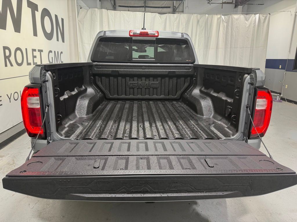 New 2026 GMC Canyon Elevation w/ Convenience Package RWD image 31