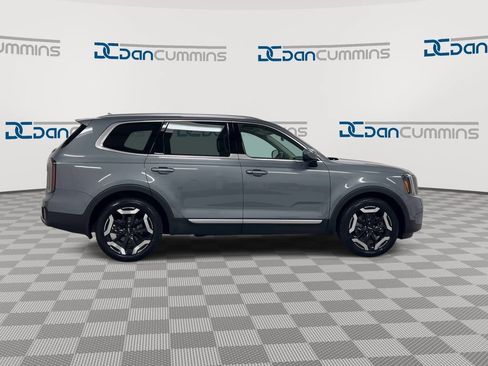 Used 2025 Kia Telluride EX AWD/4WD image 9