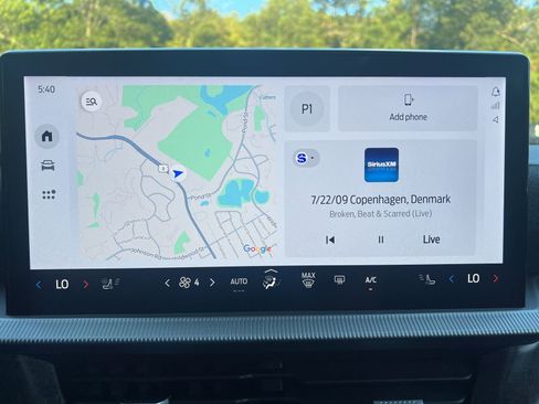 Used 2025 Ford Explorer Platinum w/ LUX Leather Package image 34