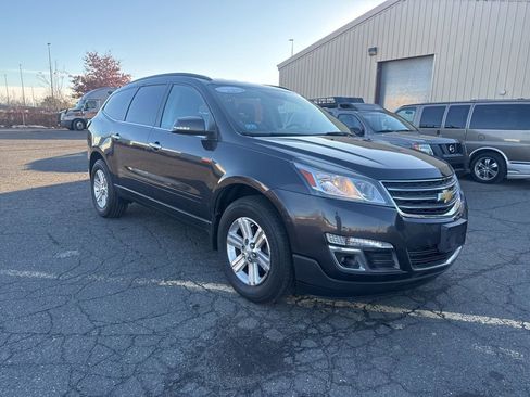 Used 2014 Chevrolet Traverse LT image 8