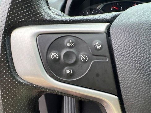 Used 2023 GMC Terrain SLE image 23