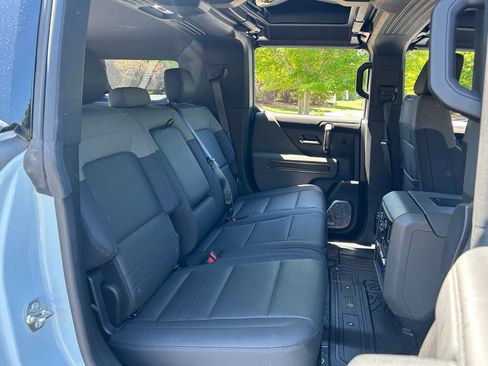 Used 2025 GMC Hummer EV 3X w/ LPO, Sport Package AWD/4WD image 48