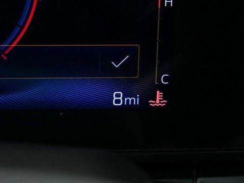 New 2026 Chevrolet Trax RS w/ Sunroof Package image 8