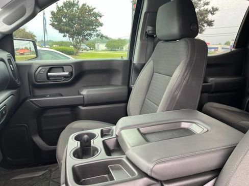 Used 2024 Chevrolet Silverado 1500 Custom RWD image 10