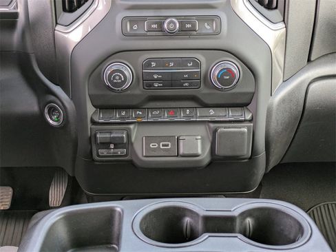 Used 2024 Chevrolet Silverado 2500 Custom w/ Custom Value Package image 18