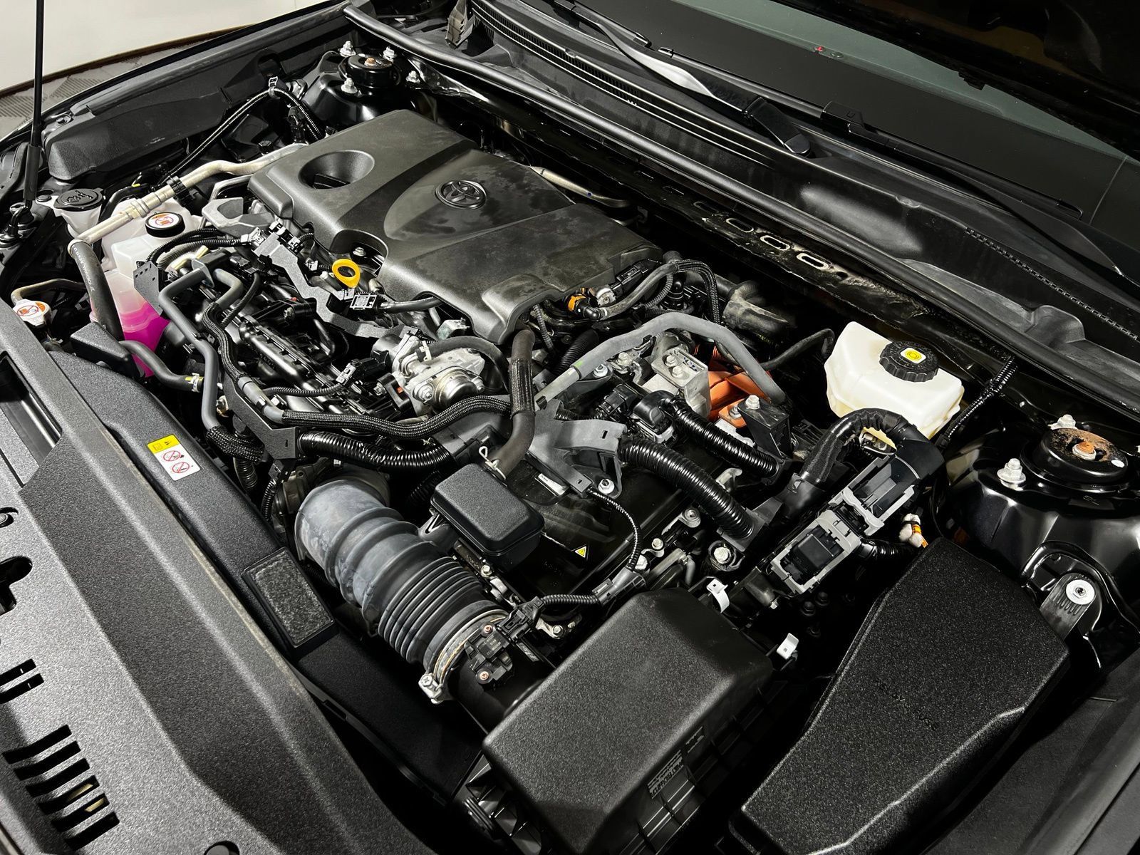 Certified 2025 Toyota Camry LE FWD image 11