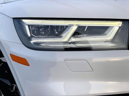 Used 2019 Audi SQ5 Premium Plus w/ Premium Plus Package image 25