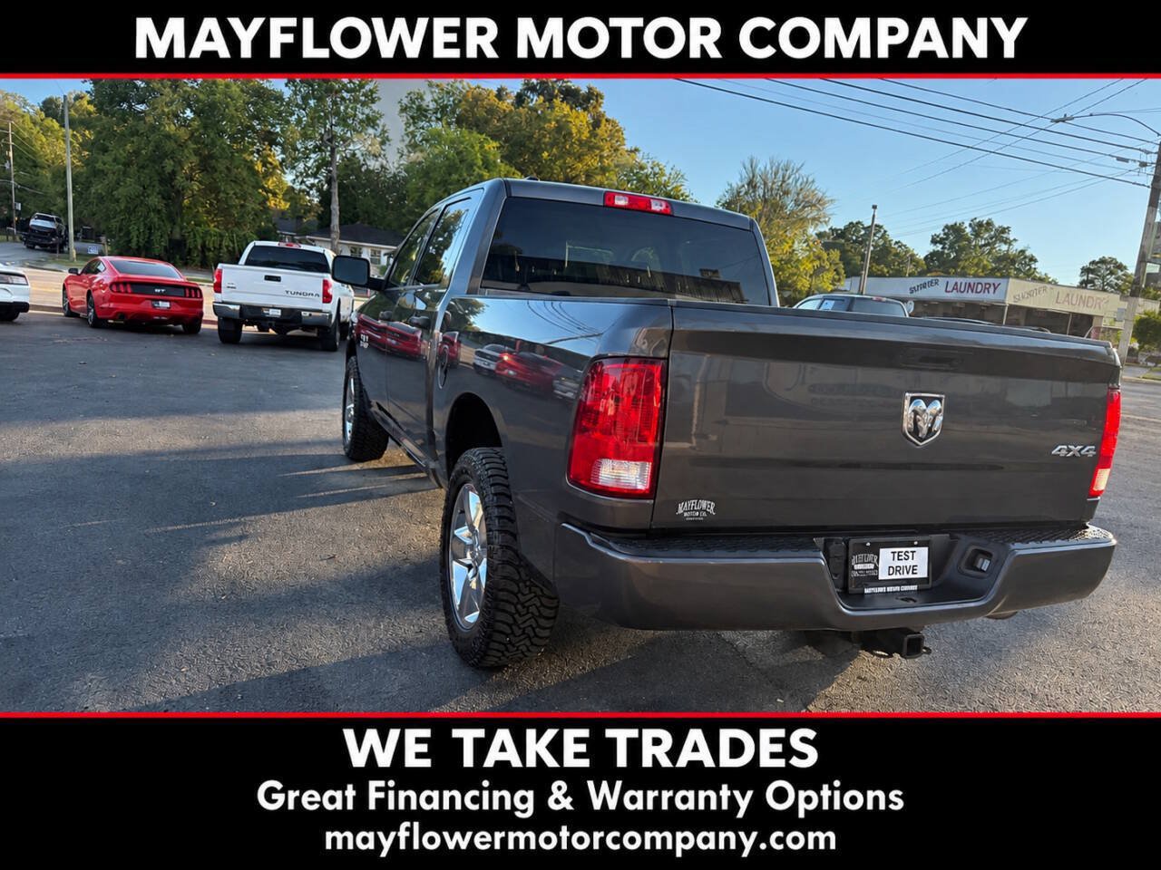 Used 2018 RAM 1500 Express w/ Express Value Package AWD/4WD image 3