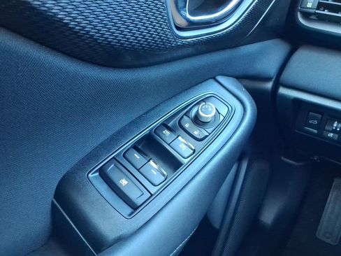 Used 2023 Subaru Outback Premium image 29