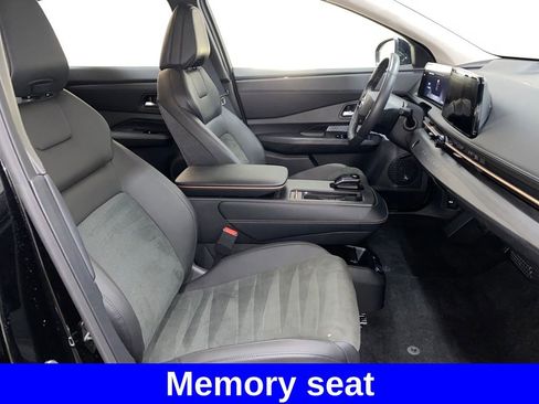 Used 2023 Nissan Ariya AWD image 12