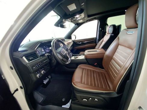 Used 2023 GMC Yukon Denali Ultimate AWD/4WD image 27