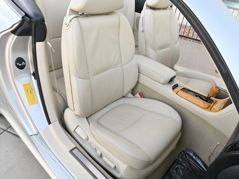 Used 2004 Lexus SC 430 Convertible image 20