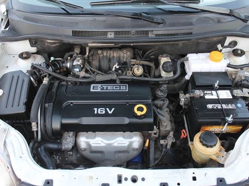 Used 2007 Chevrolet Aveo LS FWD image 16