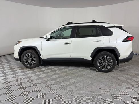 Used 2022 Toyota RAV4 Limited w/ Limited Grade Weather Package AWD/4WD image 4