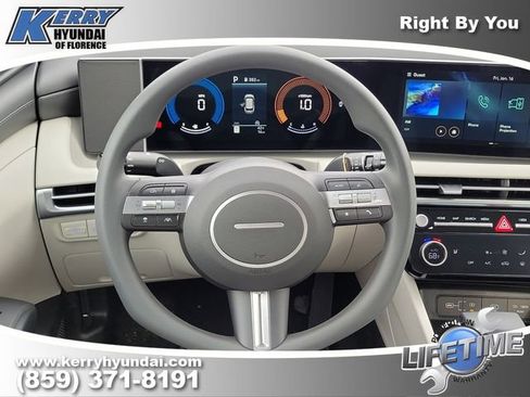 New 2026 Hyundai Tucson SEL image 22