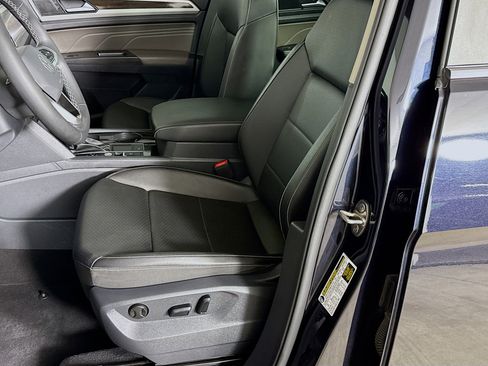 Used 2023 Volkswagen Atlas SE FWD image 22