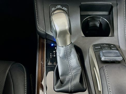 Used 2017 Lexus ES 350 w/ Luxury Package image 24