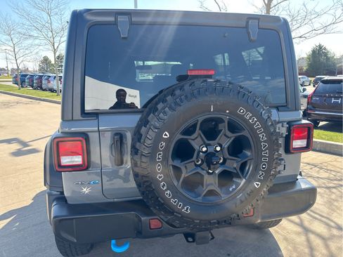 Used 2023 Jeep Wrangler Unlimited AWD/4WD image 7