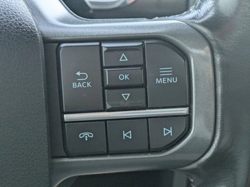 Used 2022 Ford F150 Lariat w/ Trailer Tow Package image 22