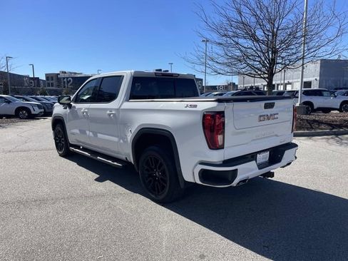 Used 2022 GMC Sierra 1500 Elevation w/ Elevation Premium Package image 5